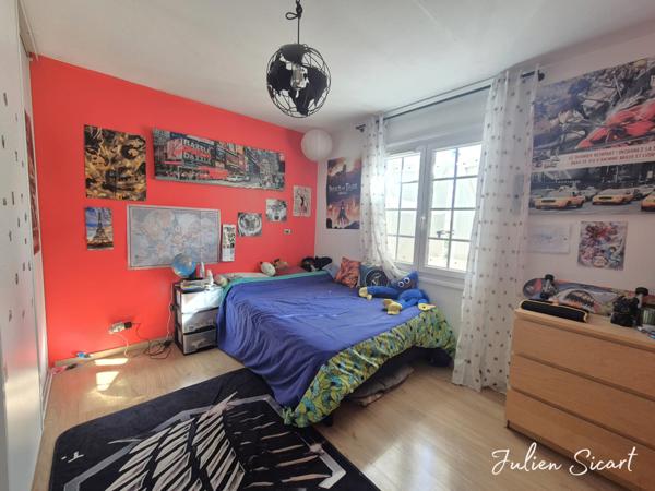 Villa 3 faces avec piscine