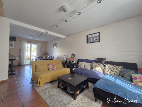 Villa 3 faces avec piscine