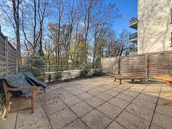 APPARTEMENT T2 - GRANDE TERRASSE  - 2 PARKING