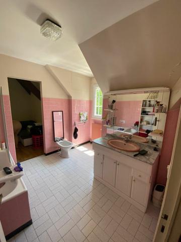 Maison à vendre    6 pièces •  Saint-Sulpice-et-Cameyrac