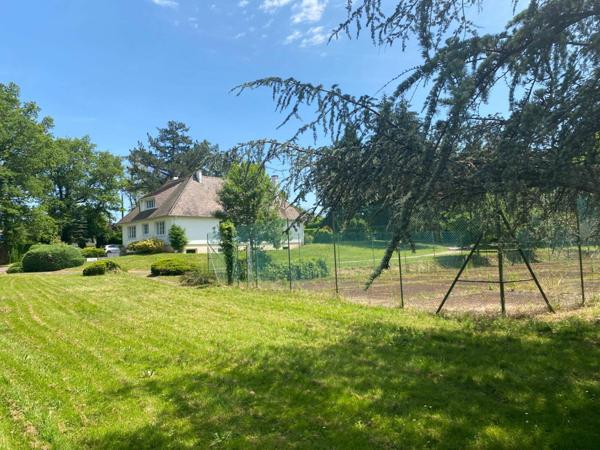 Maison à vendre    6 pièces •  Saint-Sulpice-et-Cameyrac