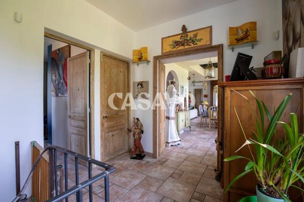 Vente Maison 7 pièces de 472m² - 30610 Sauve