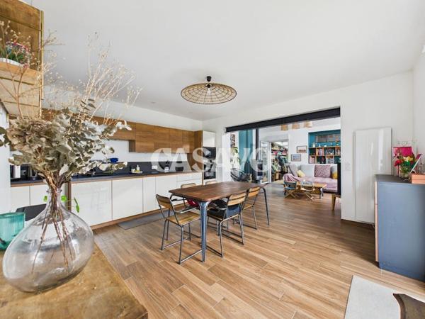 Vente Maison 9 pièces de 175m² - 95110 Sannois