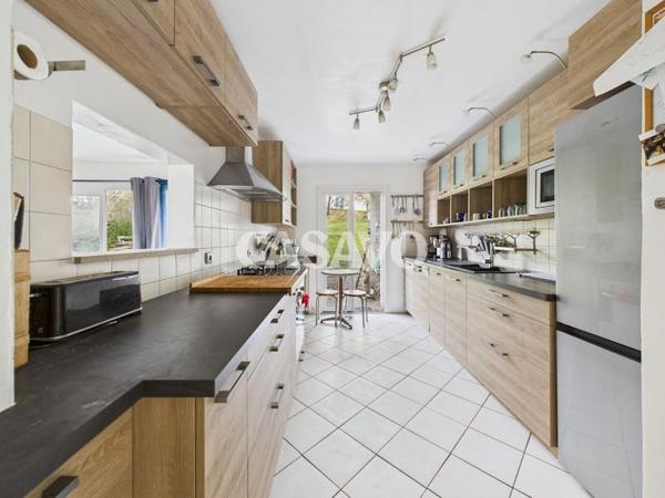 Vente Maison 9 pièces de 175m² - 95110 Sannois