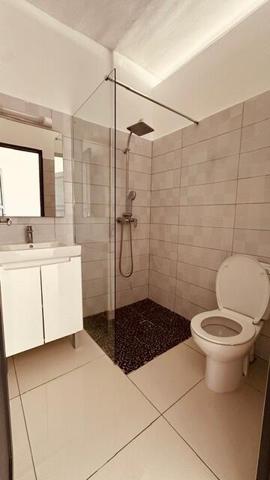 A LOUER SUR LA COMMUNE DES ABYMES  GRANDE VILLA T5 +T2 AVEC PISCINE SUR 2000 M² DE TERRAIN