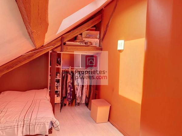 MAISON ancienne avec 4 chambres et 1 atelier indépendant