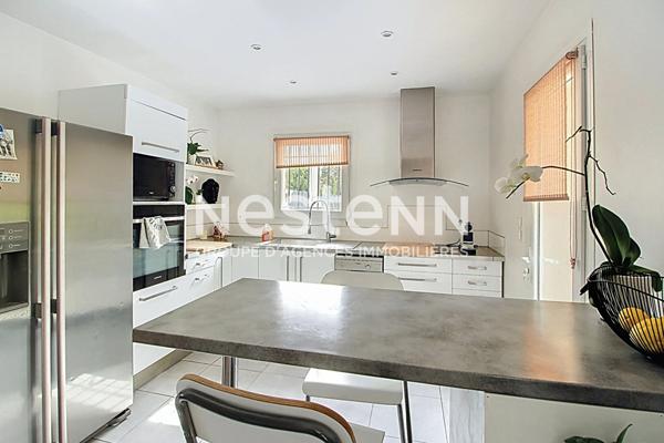 A VENDRE à LORGUES - Villa de PLAIN PIED avec PISCINE à 5mn du VILLAGE