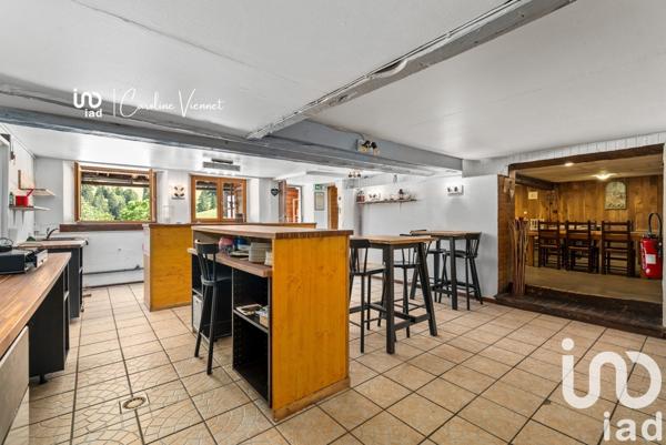 Ferme 8 pièces de 303 m² à Prémanon (39220)