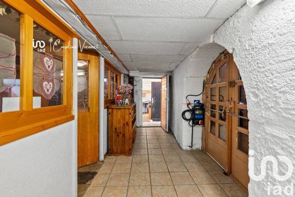 Ferme 8 pièces de 303 m² à Prémanon (39220)