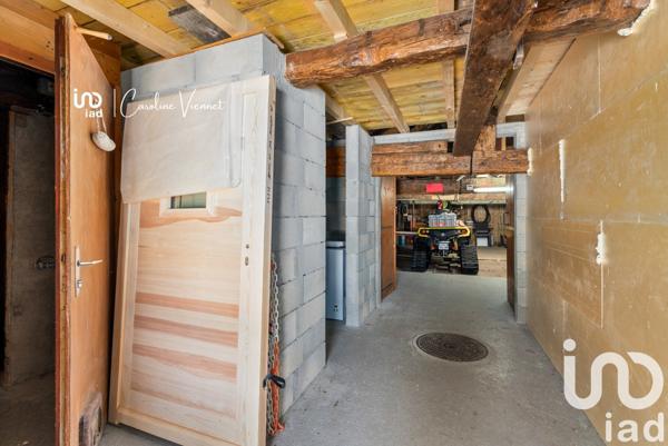 Ferme 8 pièces de 303 m² à Prémanon (39220)