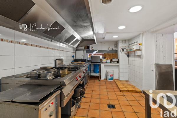 Ferme 8 pièces de 303 m² à Prémanon (39220)