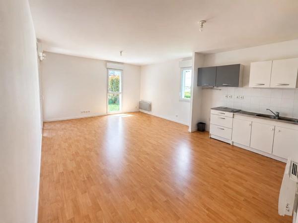 Vente                                                      Appartement
                        
                     3 pièces                      67 m2                     à Bouaye