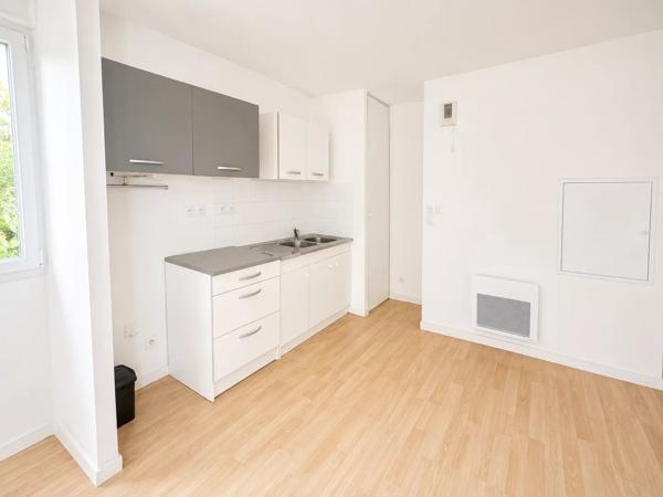 Vente                                                      Appartement
                        
                     3 pièces                      67 m2                     à Bouaye