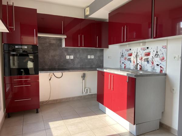 Jules Verne - T4 - 90 M2 + terrasse + garage double