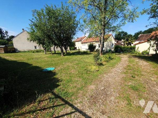 Maison d'environ 80 m² habitables située dans le hameau de Champs sur les Bois à Souppes-sur-Lo...