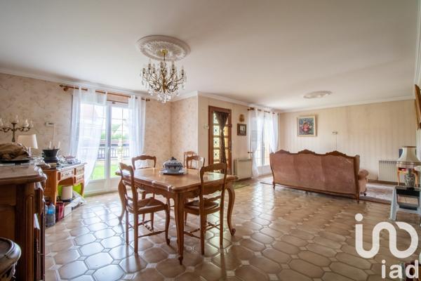 Pavillon 6 pièces de 130 m² à Villeparisis (77270)