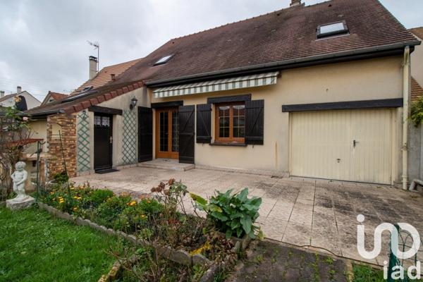 Pavillon 6 pièces de 130 m² à Villeparisis (77270)