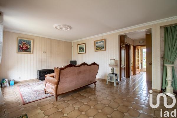 Pavillon 6 pièces de 130 m² à Villeparisis (77270)