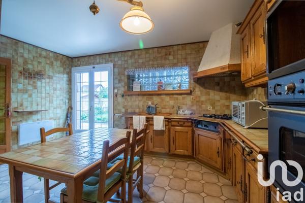 Pavillon 6 pièces de 130 m² à Villeparisis (77270)