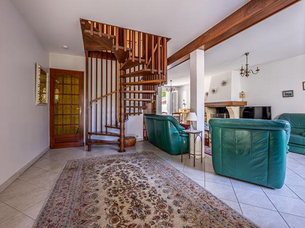 Maison à vendre à Lagord - 5 pièces, 4 chambres