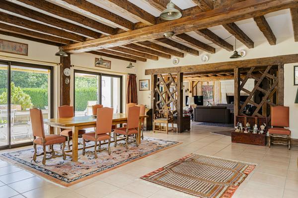 La Ferté-Saint-Aubin, Propriété 7 Chambres -  615 m² à vendre