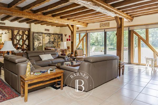 La Ferté-Saint-Aubin, Propriété 7 Chambres -  615 m² à vendre