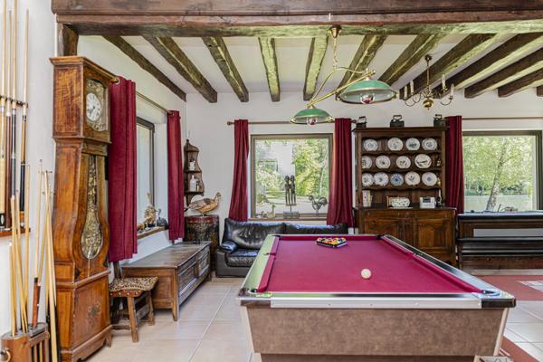 La Ferté-Saint-Aubin, Propriété 7 Chambres -  615 m² à vendre