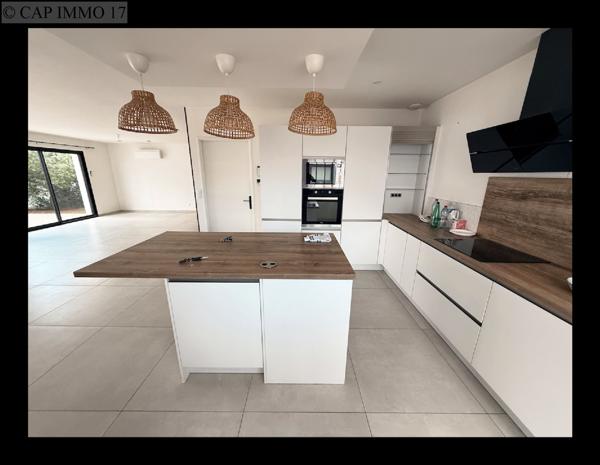 Maison de 129 m² en vente à AXE LA ROCHELLE - NIORT