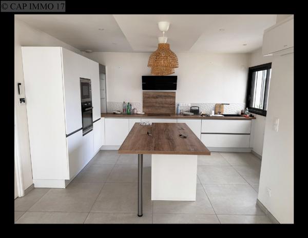 Maison de 129 m² en vente à AXE LA ROCHELLE - NIORT