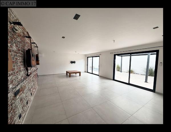 Maison de 129 m² en vente à AXE LA ROCHELLE - NIORT