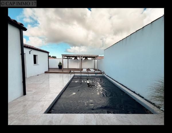 Maison de 129 m² en vente à AXE LA ROCHELLE - NIORT