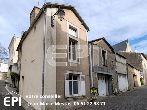 Thouars Maison ancienne Ajouter à ma sélection Référence : 6385
