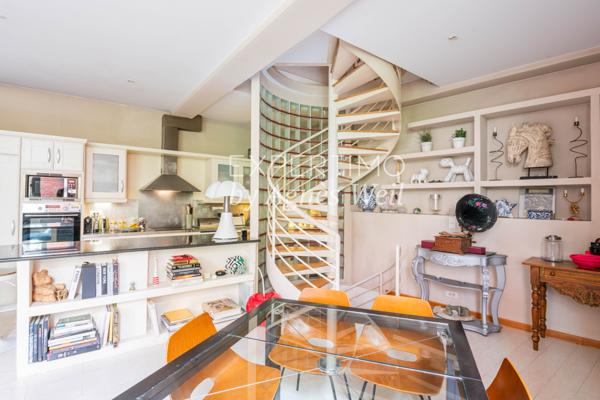 Neuilly-sur-Seine (92200) NEUILLY-SUR-SEINE - PROXIMITÉ ILE DE LA JATTE. MAGNIFIQUE LOFT TRIPLEX 7 PIECES 4 CHAMBRES