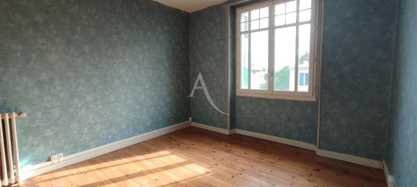 Pau ,proche quartier Saint Dominique ,appartement 3 chambres garage et cave