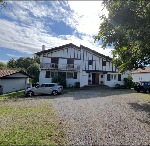 À VENDRE APPARTEMENT DE CHARME DE 88 m² AVEC TERRASSE PANORAMIQUE À ASCAIN !!!