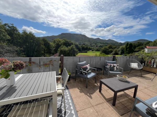 À VENDRE APPARTEMENT DE CHARME DE 88 m² AVEC TERRASSE PANORAMIQUE À ASCAIN !!!