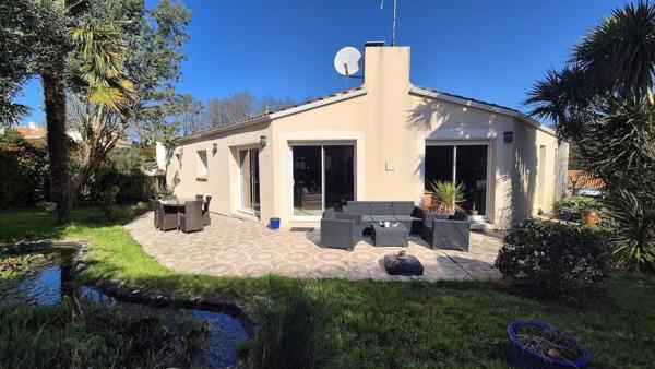 Maison à vendre 8 pièces de 204 m²