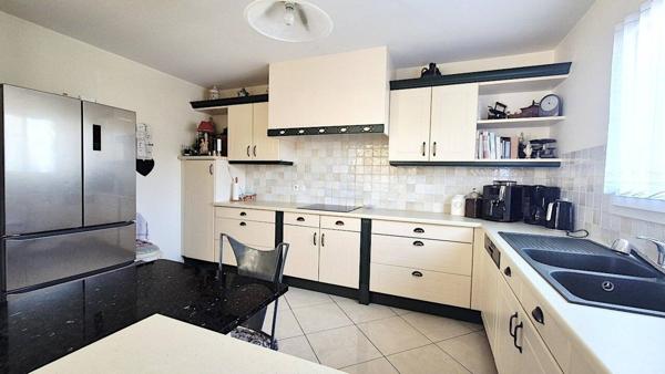 Maison à vendre 8 pièces de 204 m²