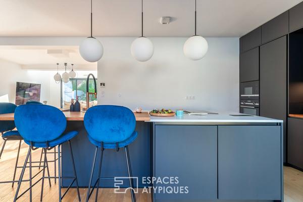 Maison contemporaine avec piscine et garage