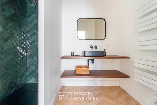 Maison contemporaine avec piscine et garage