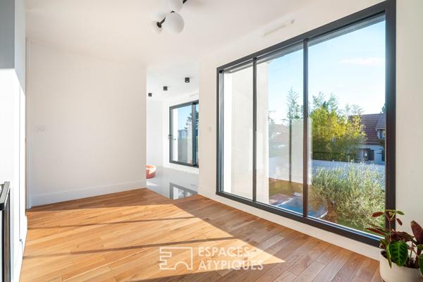 Maison contemporaine avec piscine et garage