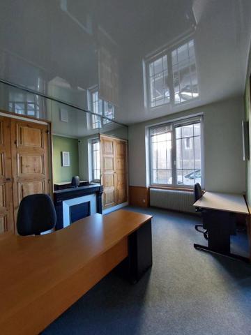 Local professionnel /PLACE MICHELET 43000 LE PUY EN VELAY