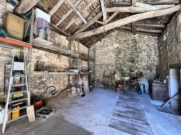 Maison à vendre 65 424 € Vouzan 4 p 145 m² DPE F