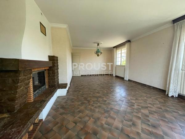 En exclusivité secteur cholette, pavillon de 100 m² environ,3 chambres, garage, jardin.