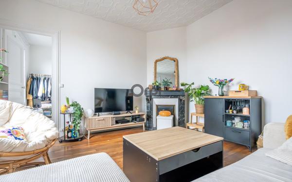 Appartement à vendre    2 pièces • 40 m2 Maisons-Alfort
