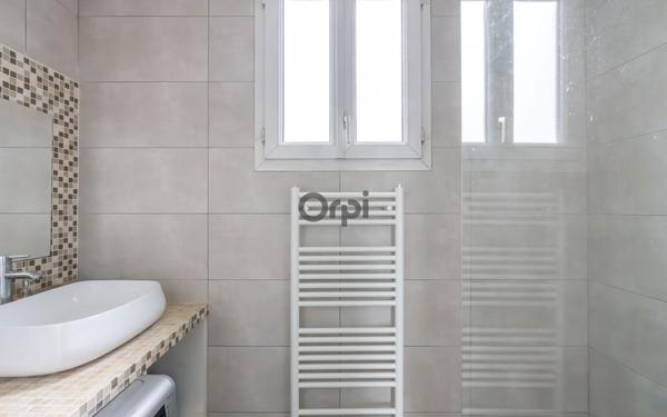 Appartement à vendre    2 pièces • 40 m2 Maisons-Alfort