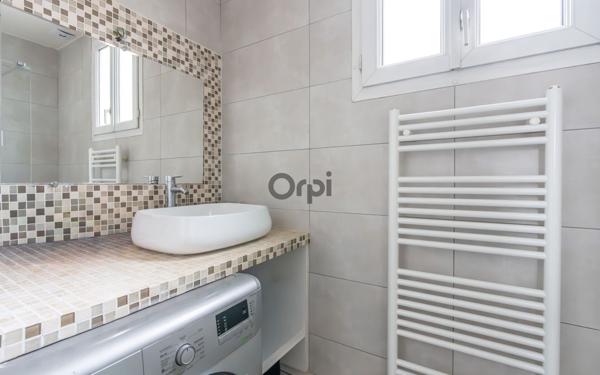 Appartement à vendre    2 pièces • 40 m2 Maisons-Alfort