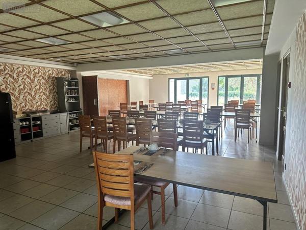 Fonds et/ou murs commerciaux à vendre à Anglards-de-Saint-Flour dans le Cantal (15100), ref : 15046-51