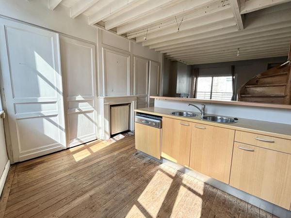 A VENDRE : T2 à LILLE • Vieux lille • 275 000 € FAI • Réf. 2024