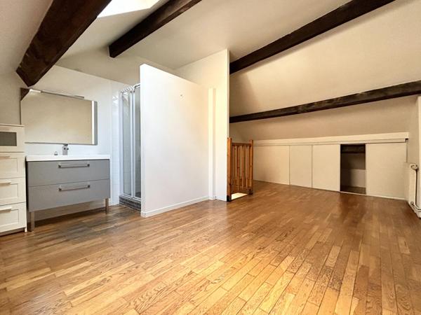 A VENDRE : T2 à LILLE • Vieux lille • 275 000 € FAI • Réf. 2024
